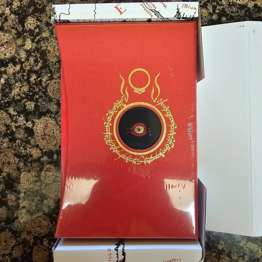 Lord of The Rings‎ JRR Tolkien Deluxe Illustrated Special Edition with Slipcase